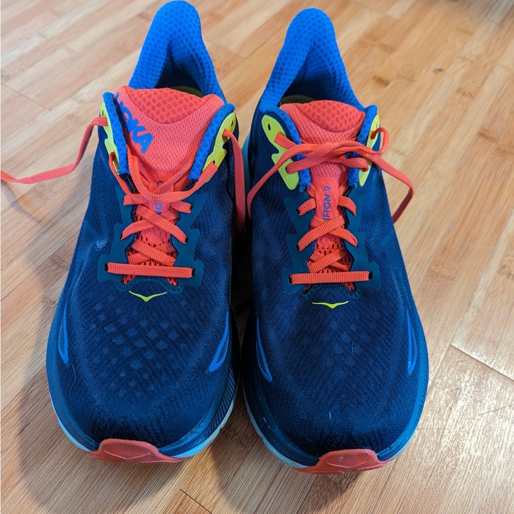 HOKA Men’s Clifton 9, size 10 wide